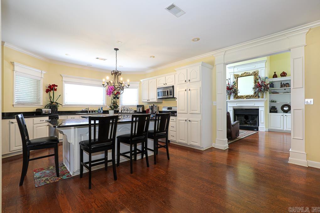 LONGHILLS VILLAGE - Residential