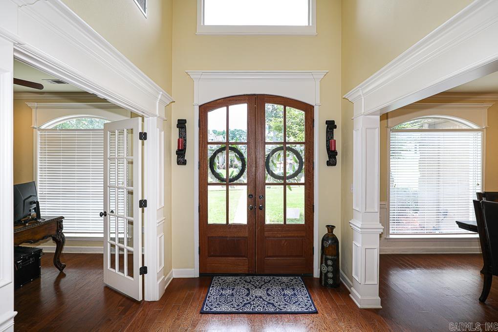 LONGHILLS VILLAGE - Residential