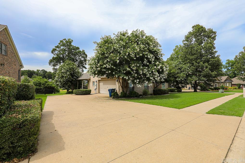 LONGHILLS VILLAGE - Residential