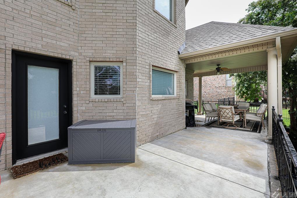 LONGHILLS VILLAGE - Residential