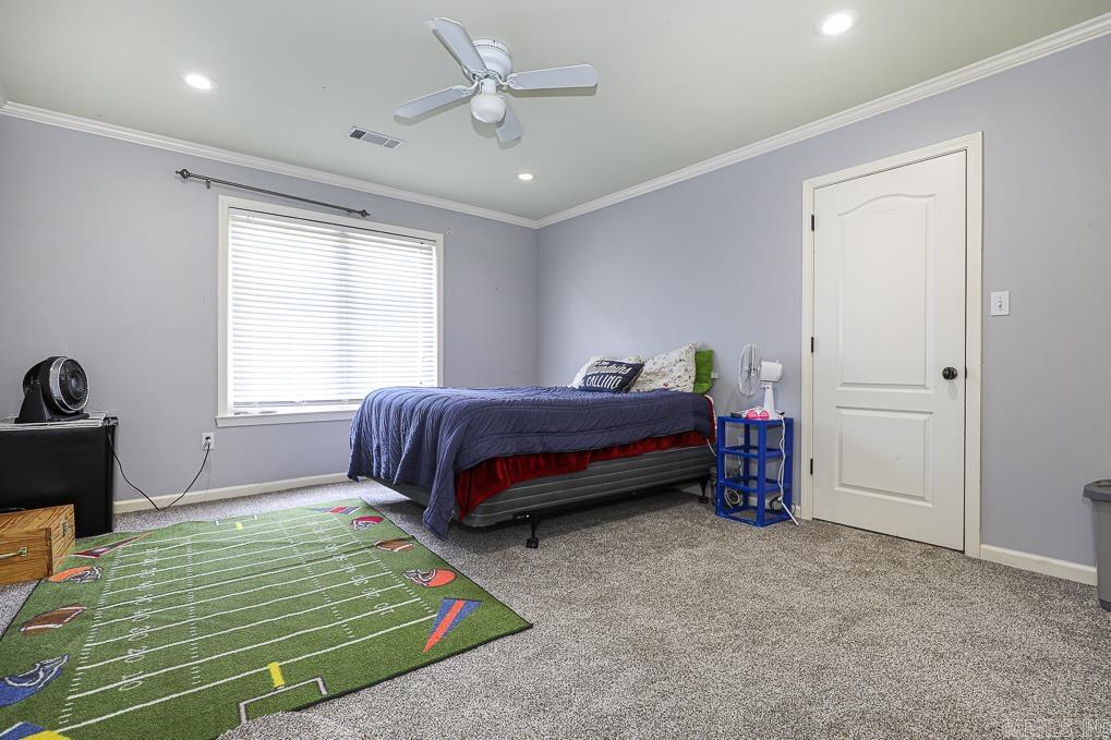 LONGHILLS VILLAGE - Residential