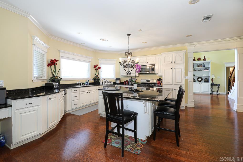 LONGHILLS VILLAGE - Residential