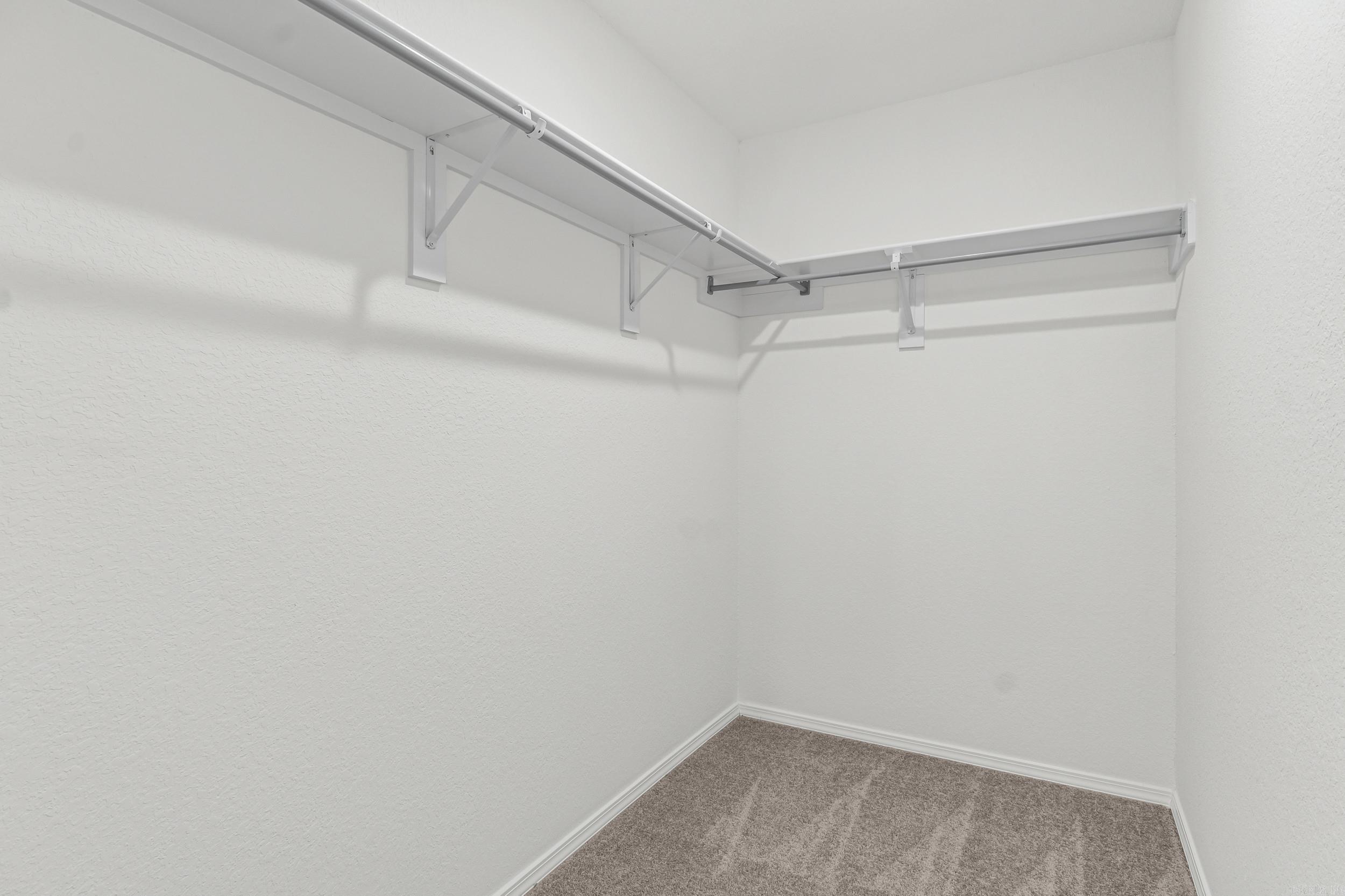 HILL FARM - Residential