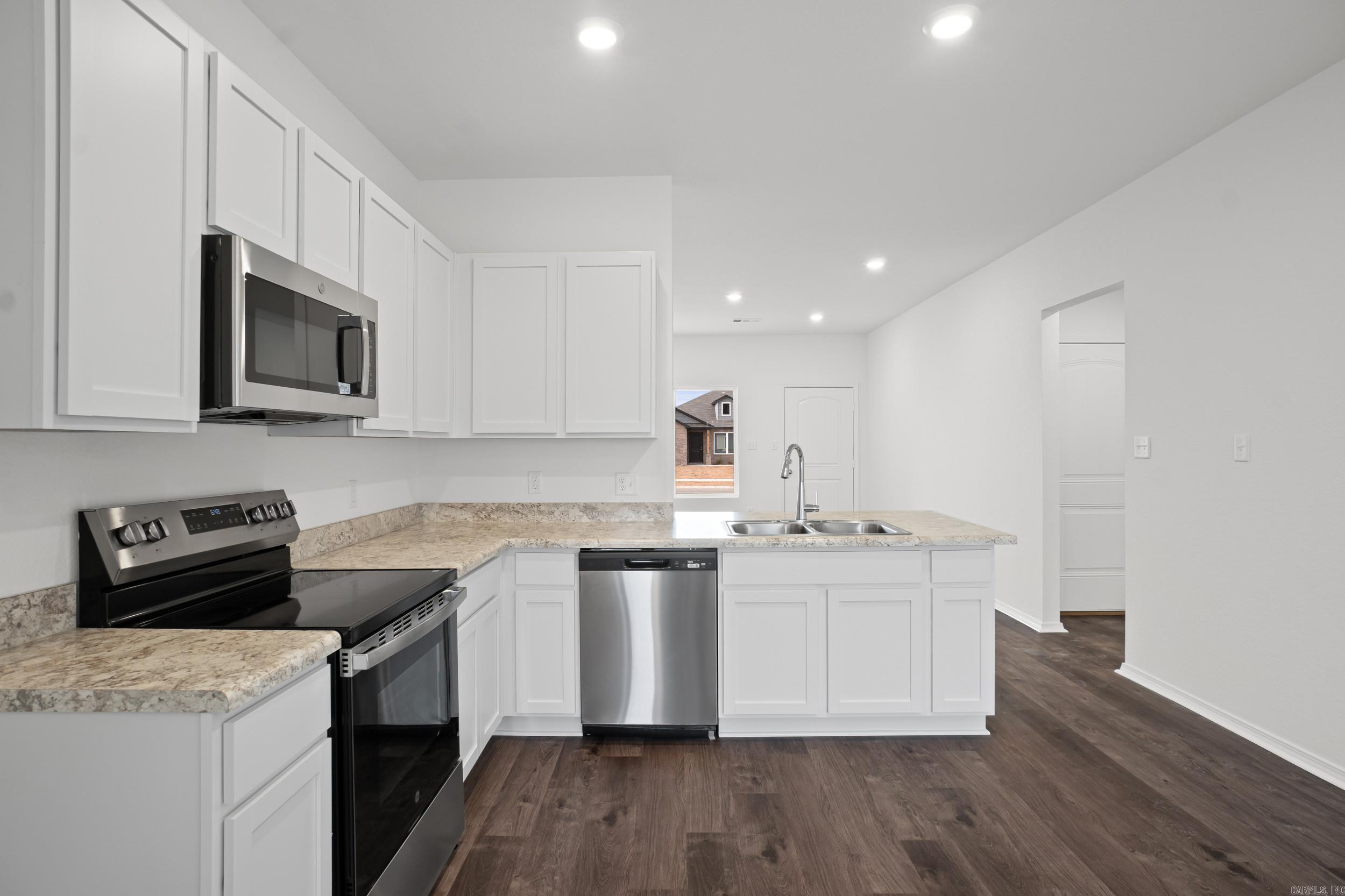 HILL FARM - Residential