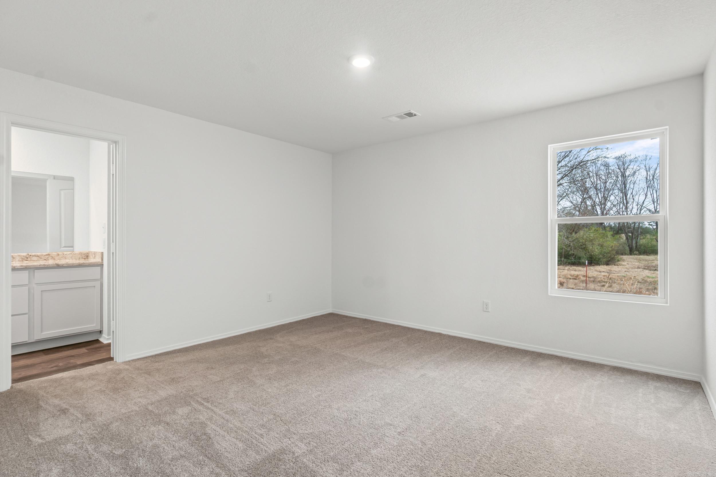 HILL FARM - Residential