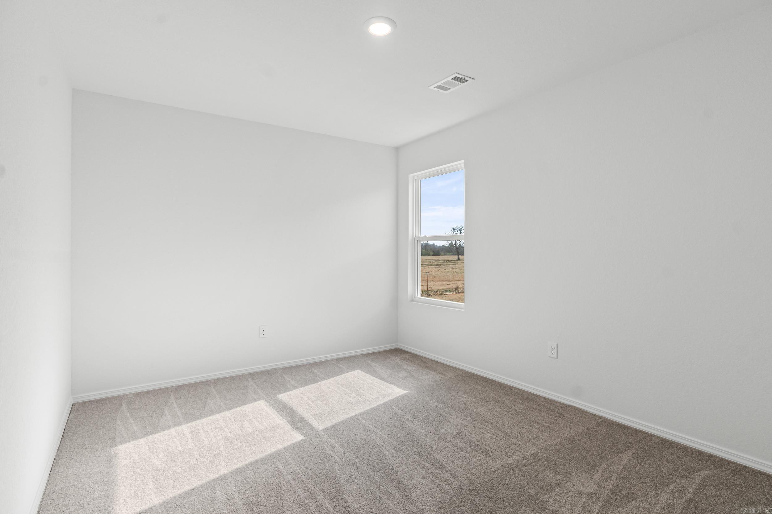 HILL FARM - Residential