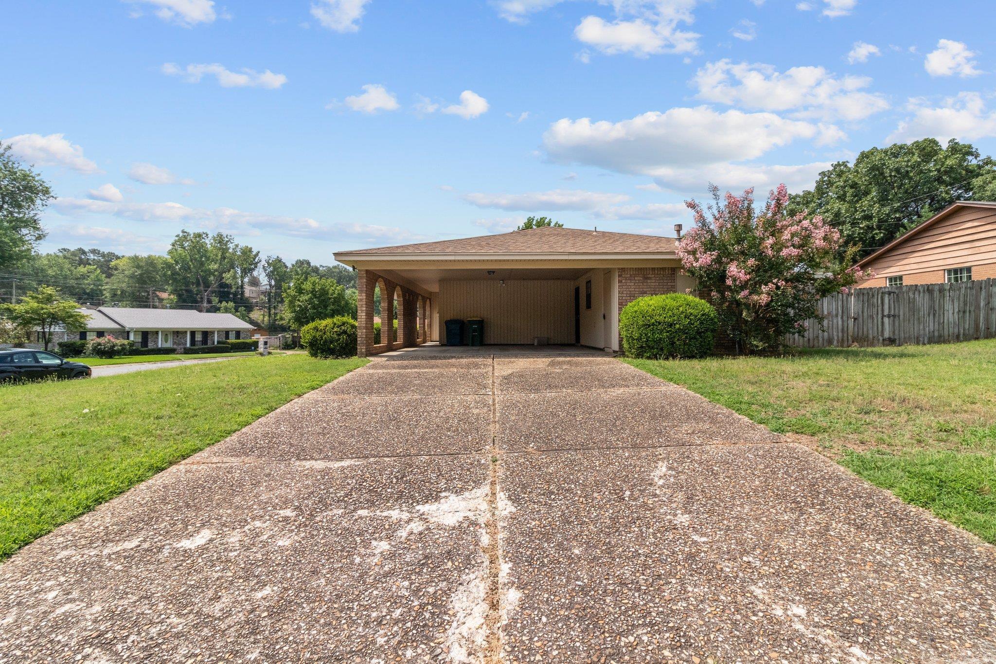 LINDENWOOD - Residential