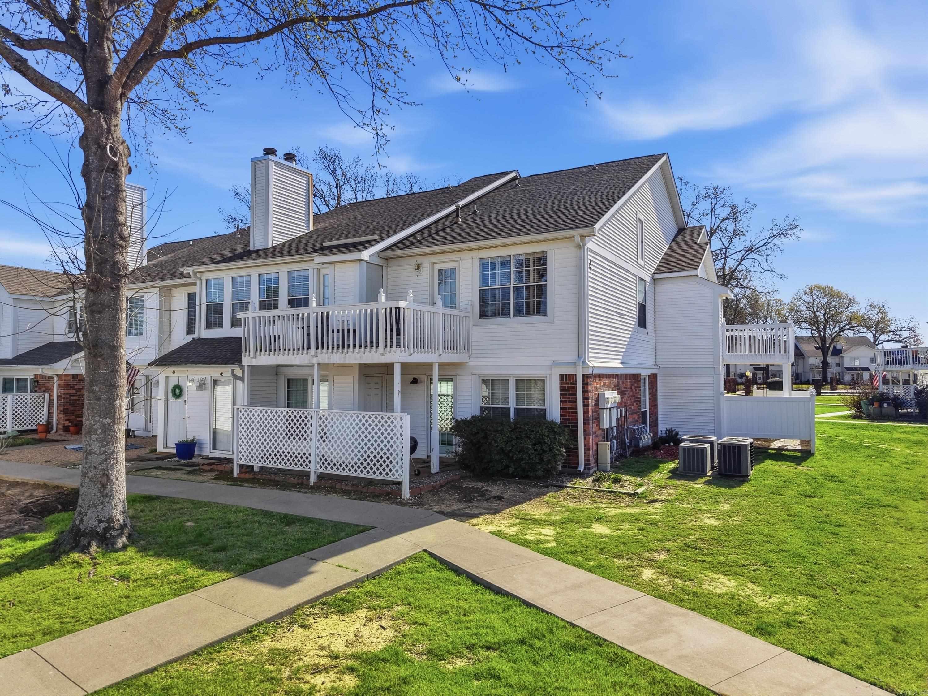 CARRIAGE COURTS - Residential