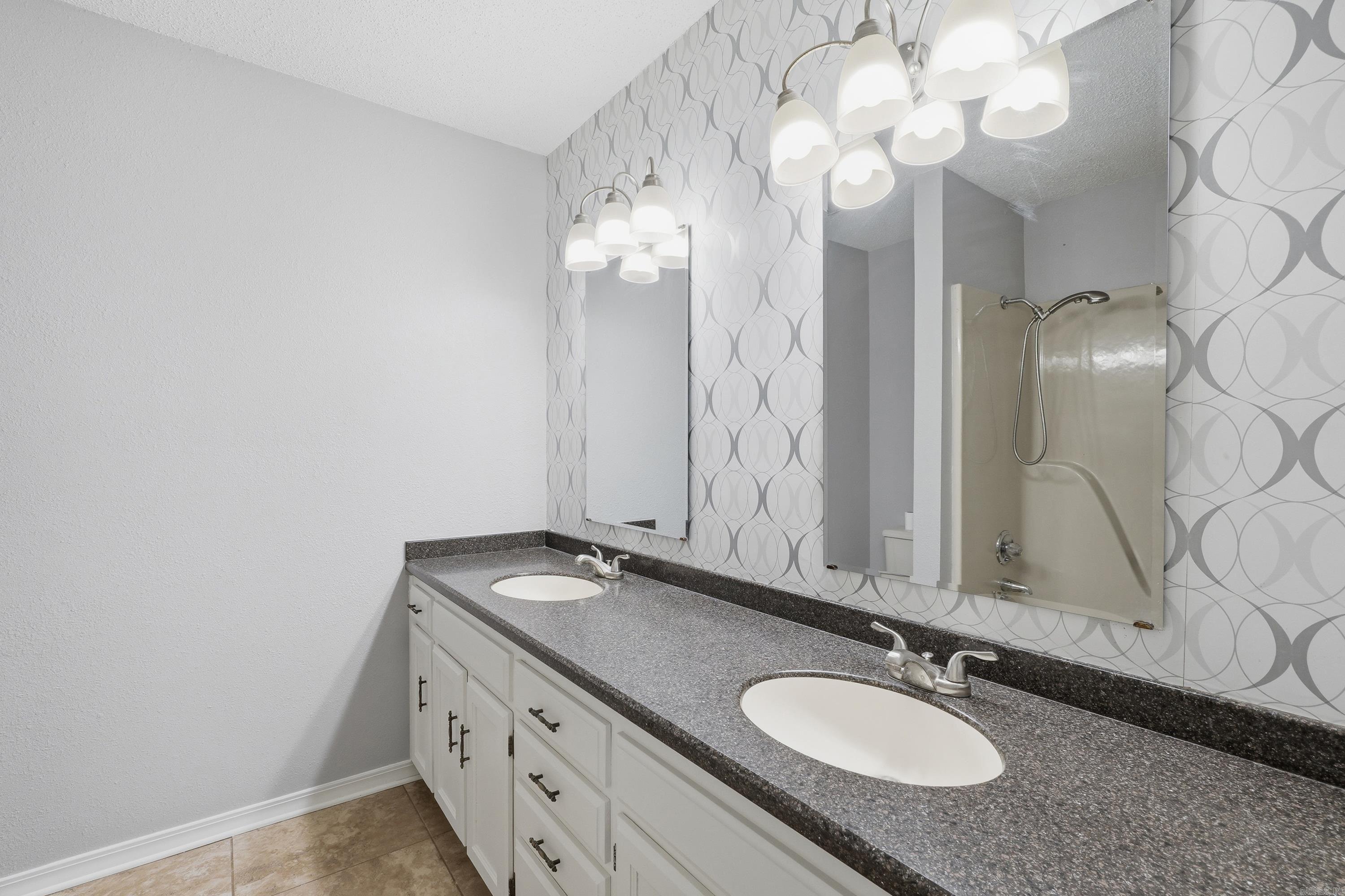 CARRIAGE COURTS - Residential