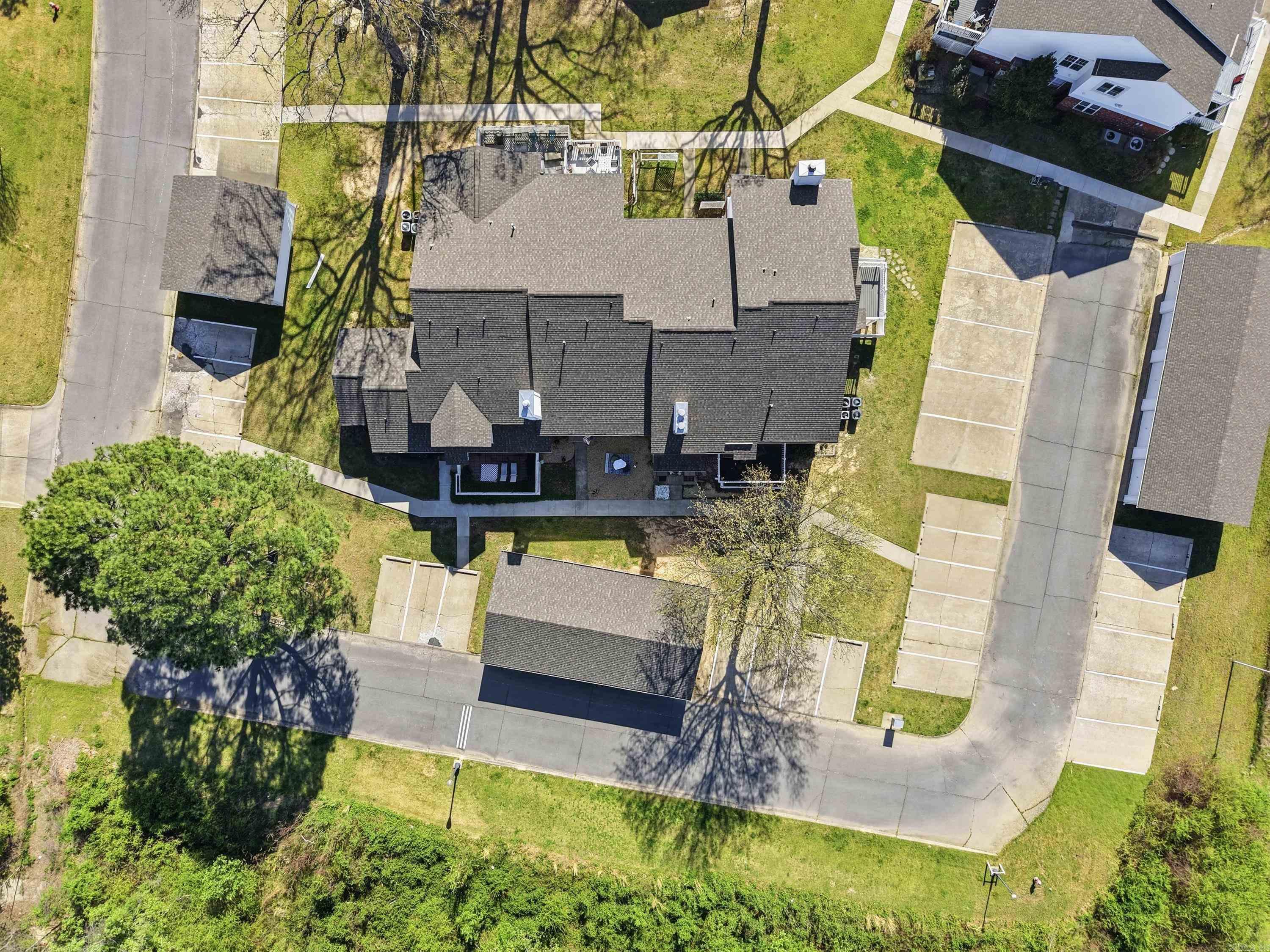 CARRIAGE COURTS - Residential