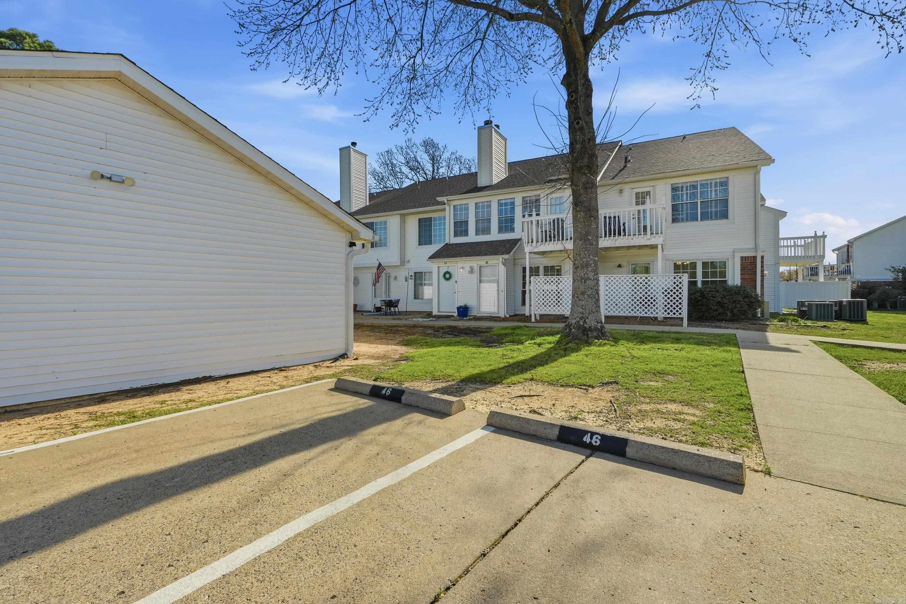 CARRIAGE COURTS - Residential