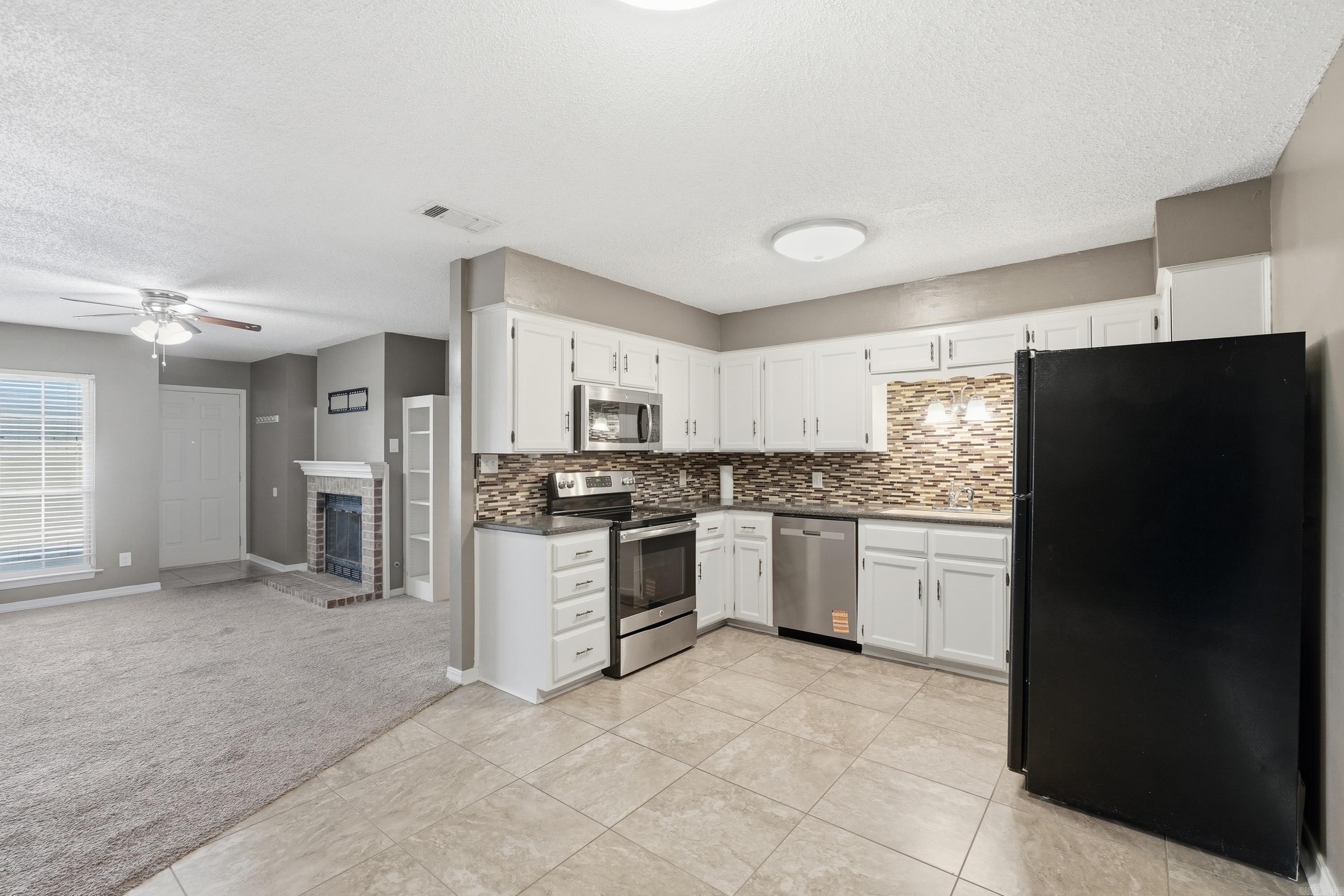 CARRIAGE COURTS - Residential