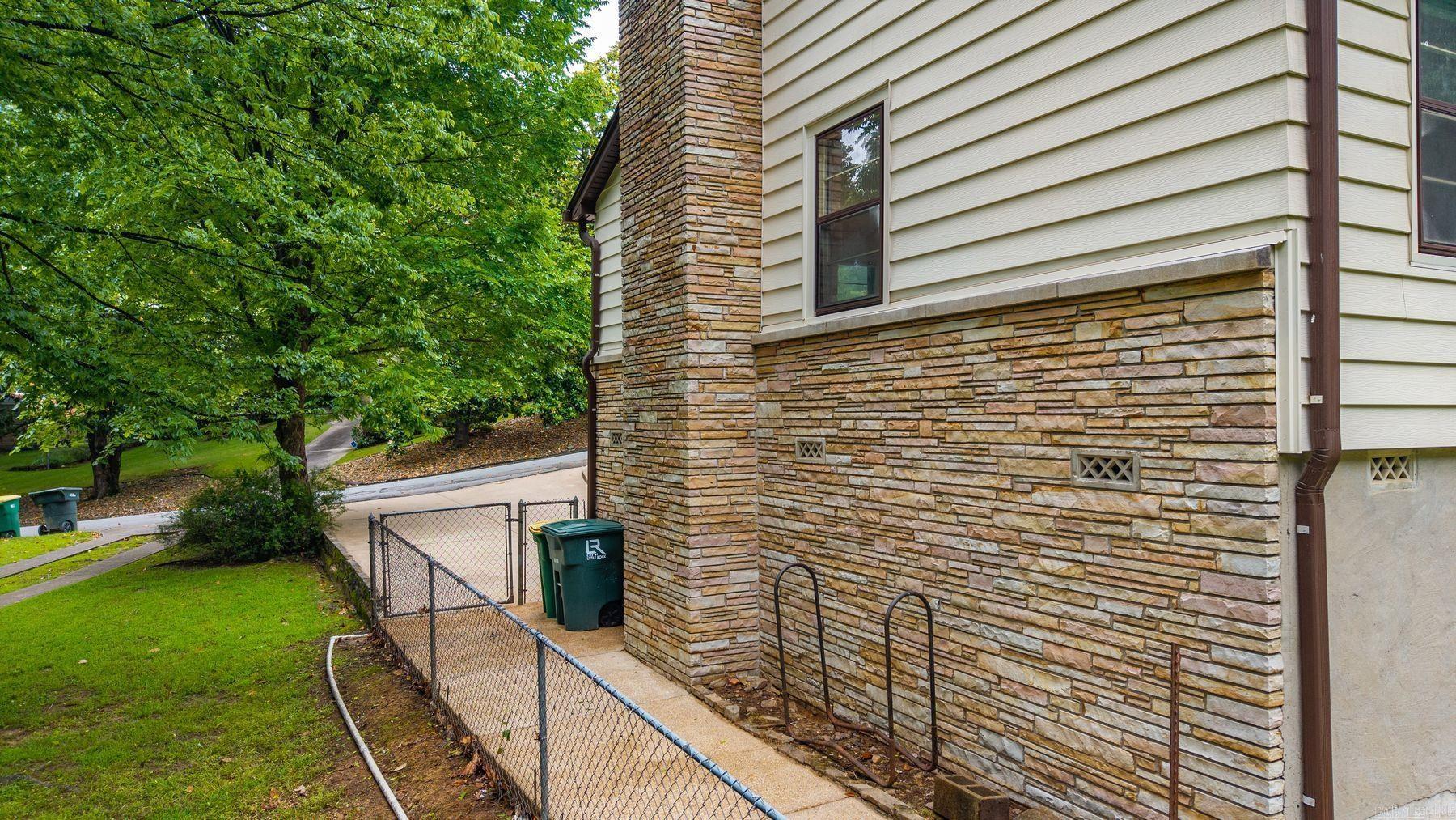 QUEEN MANOR ADDN - Residential