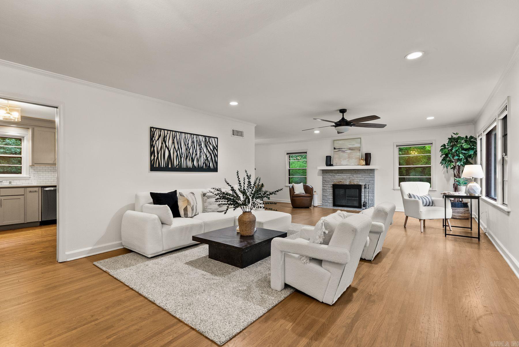QUEEN MANOR ADDN - Residential