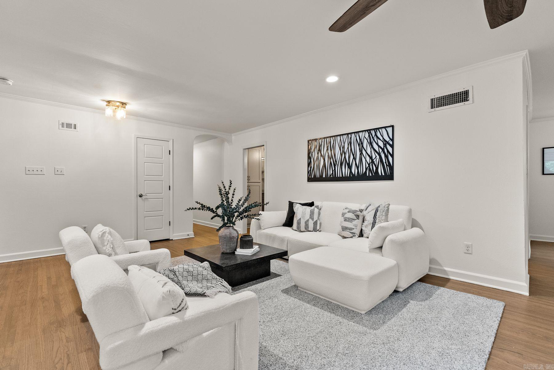 QUEEN MANOR ADDN - Residential