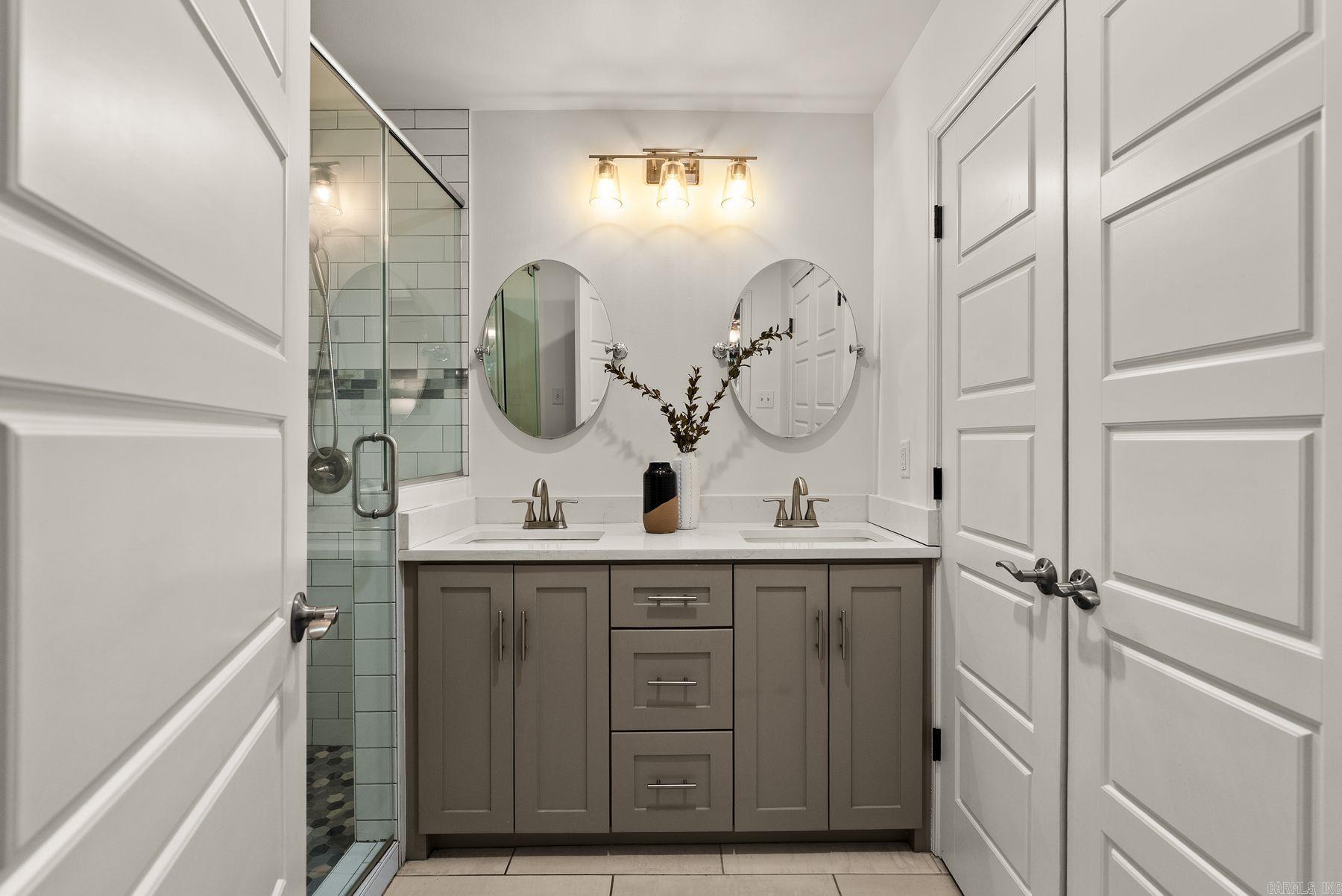 QUEEN MANOR ADDN - Residential