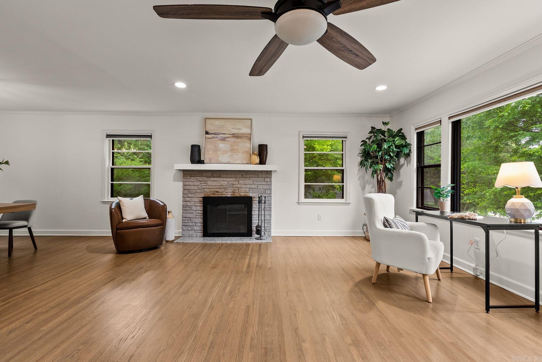 QUEEN MANOR ADDN - Residential