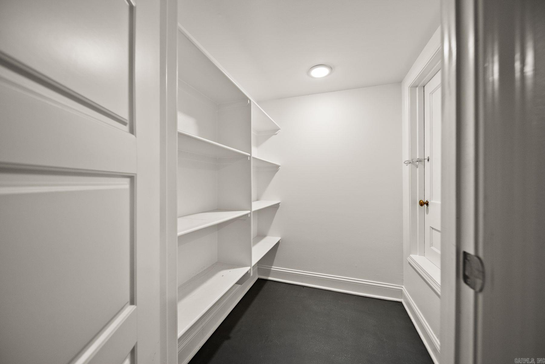 QUEEN MANOR ADDN - Residential