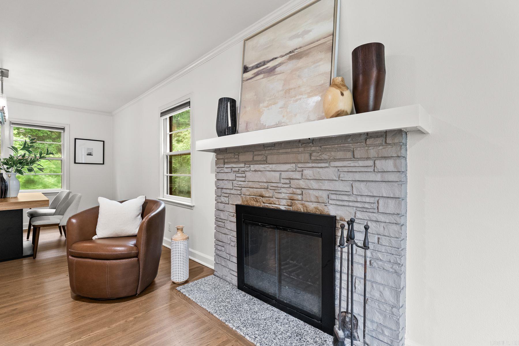 QUEEN MANOR ADDN - Residential
