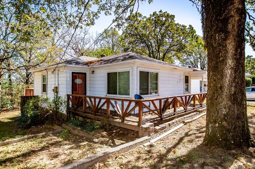 Adorable bungalow in North Little Rock!  Just minutes away from Burns Park and the whole I-40/I-30 interchange!  This home offers two good sized bedrooms and a nicely remodeled bathroom.  There are beautiful hardwood floors and an open floor plan in the living and kitchen areas.  The back deck is the length of the house and the greenspace is awesome!  You have a lot of privacy right in the city!  You can enjoy tons of dining and shopping plus the Burns Park Golf Course is nearby also!
