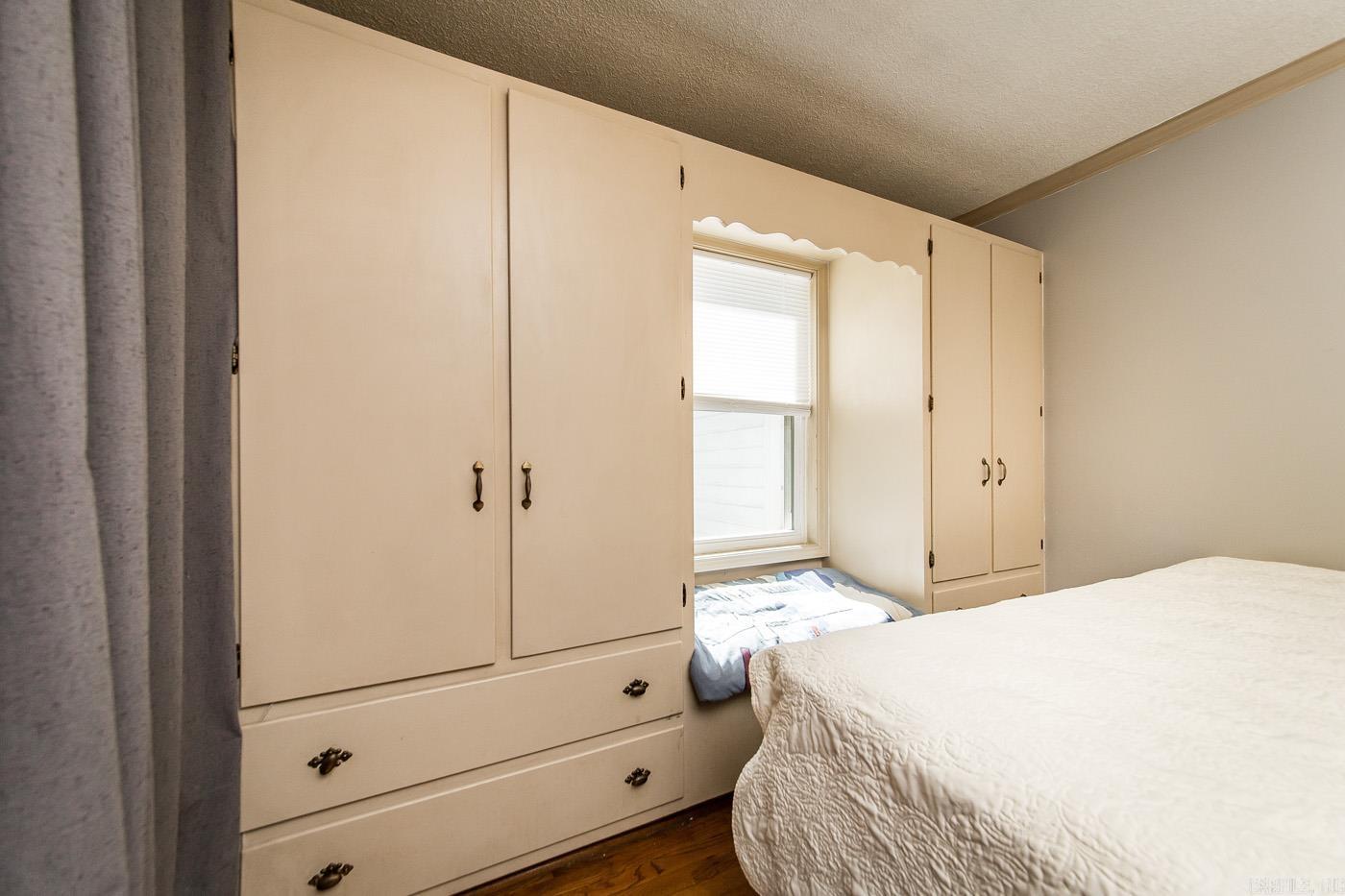 PLEASANT VIEW - Residential