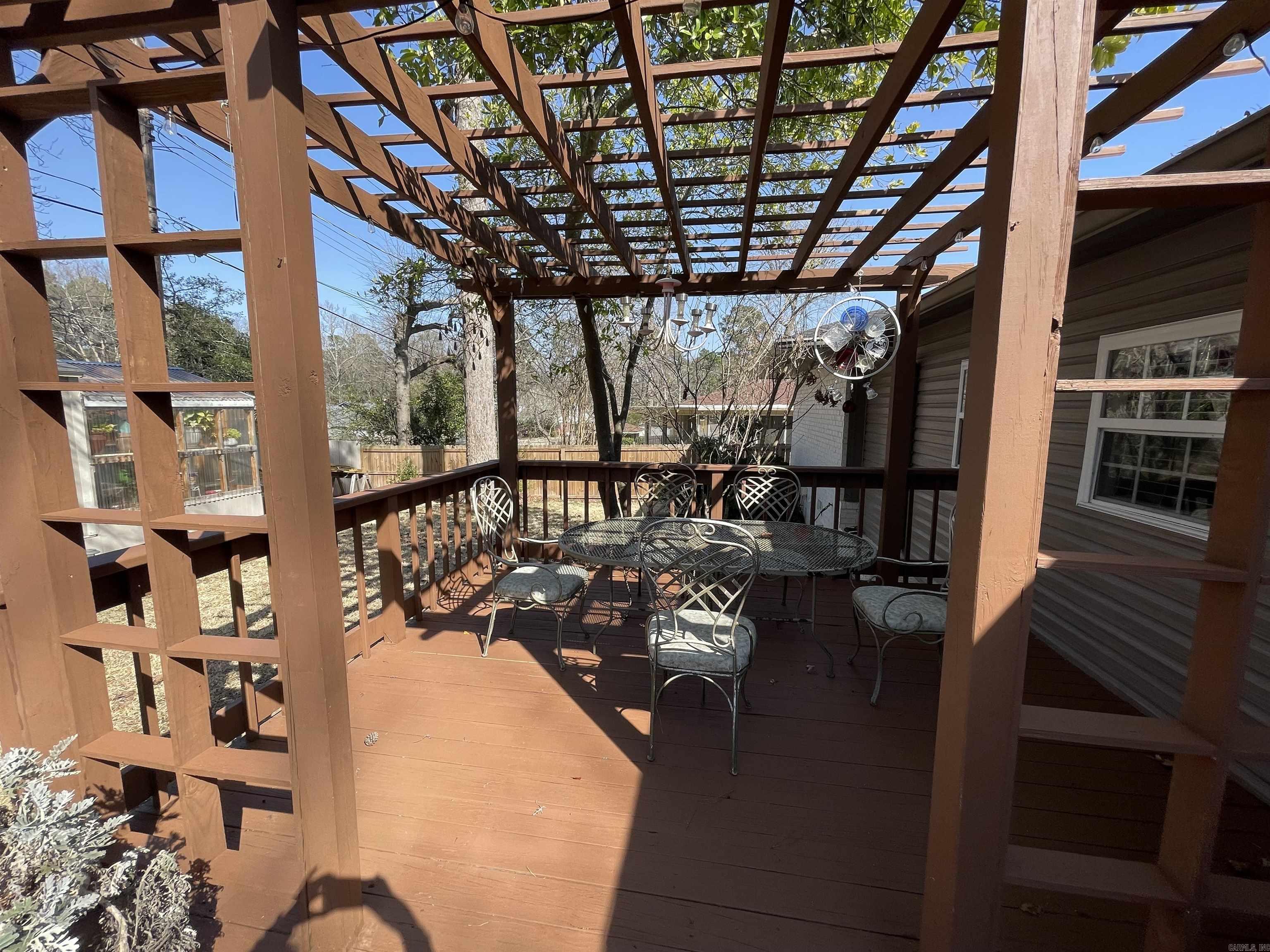 THOMPSON HEIGHTS 4TH - Residential