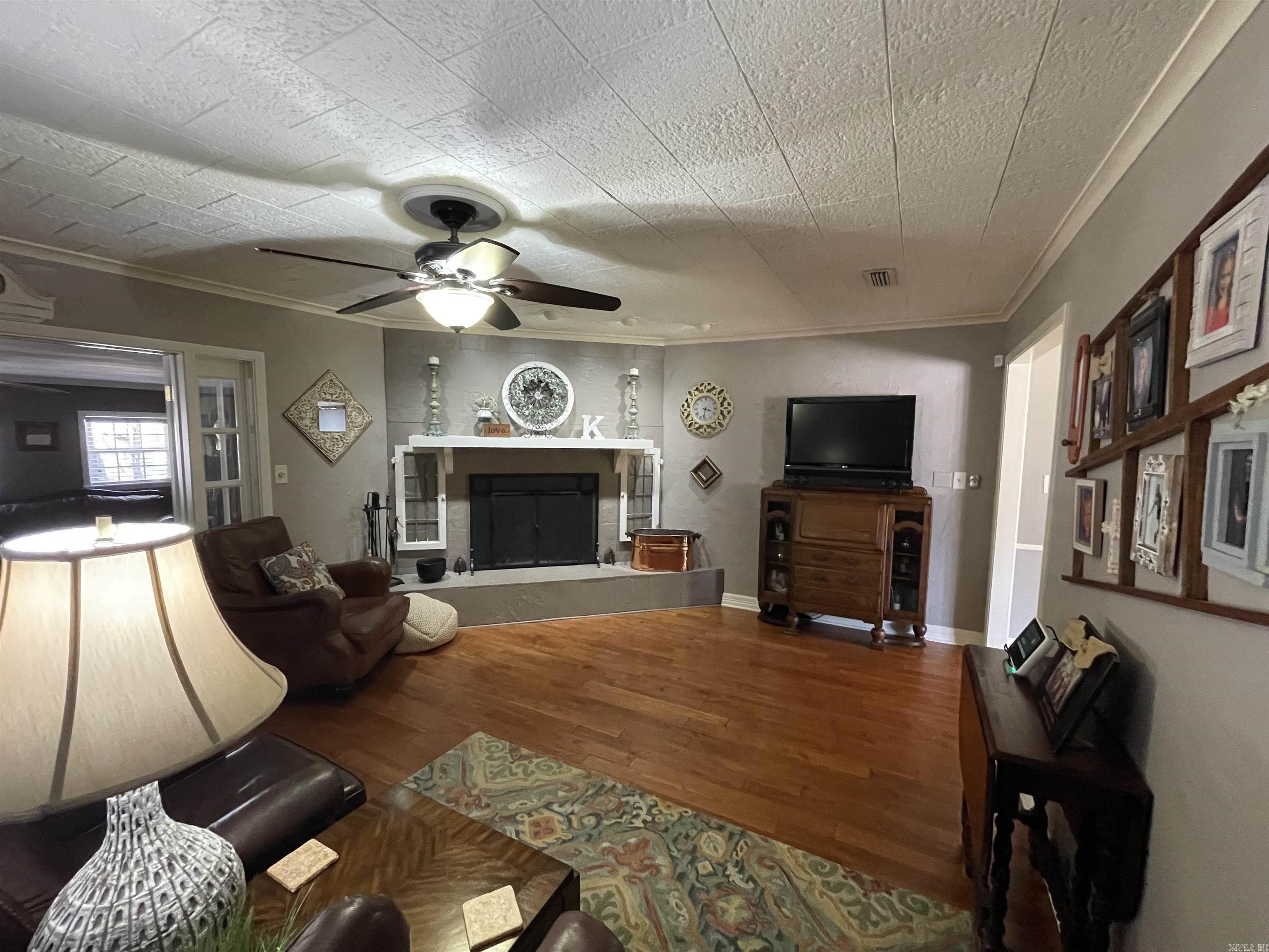 THOMPSON HEIGHTS 4TH - Residential