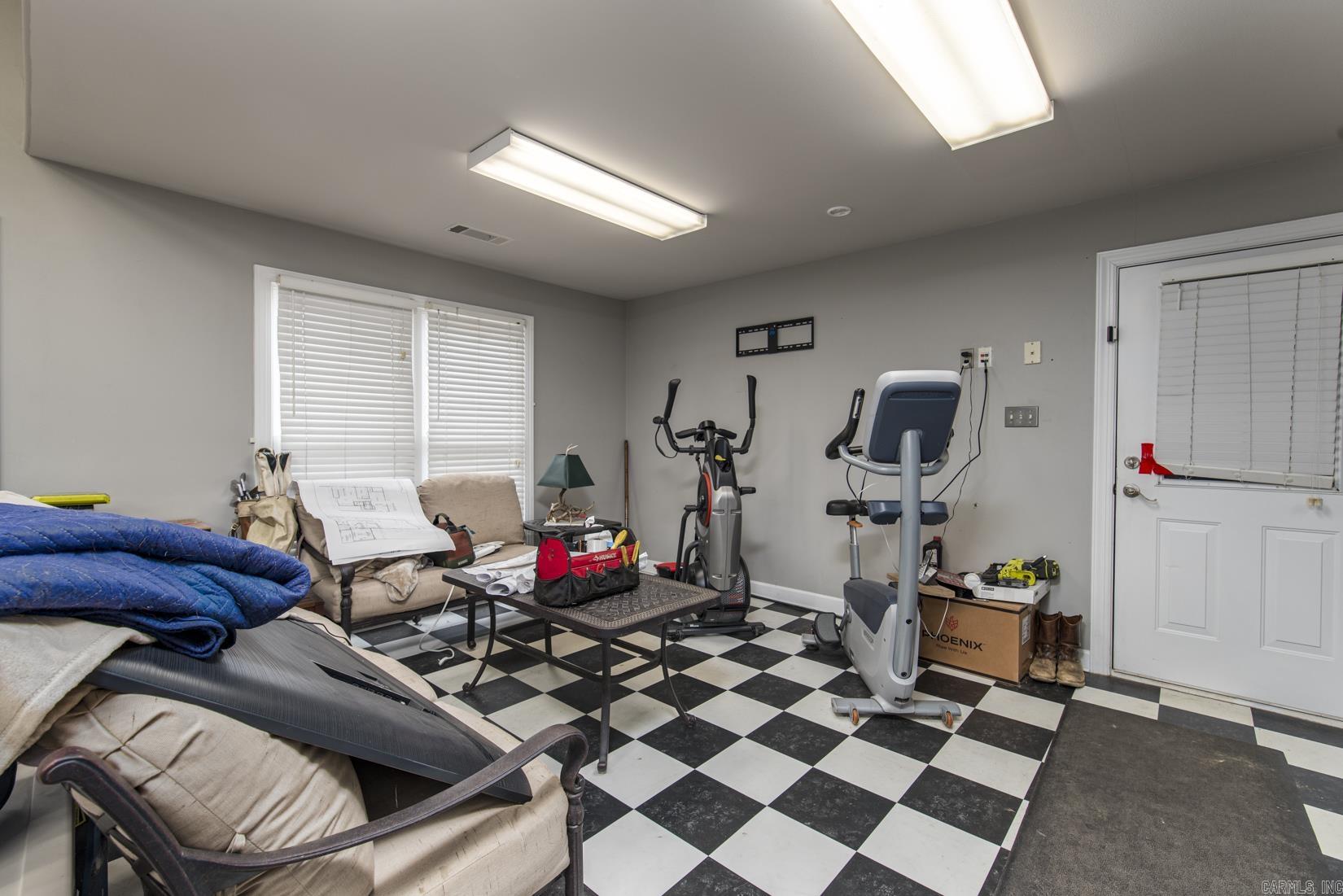 HICKORY POINTE ADDN - Residential