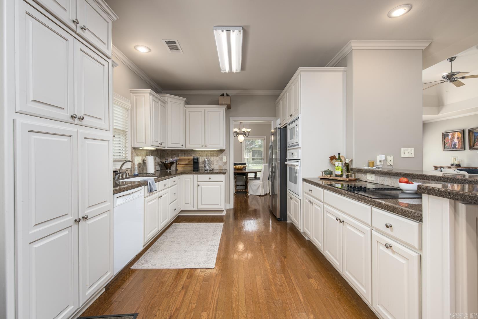 HICKORY POINTE ADDN - Residential