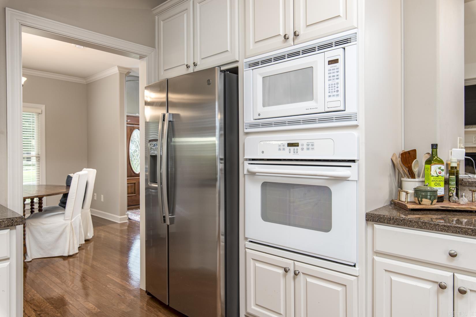 HICKORY POINTE ADDN - Residential