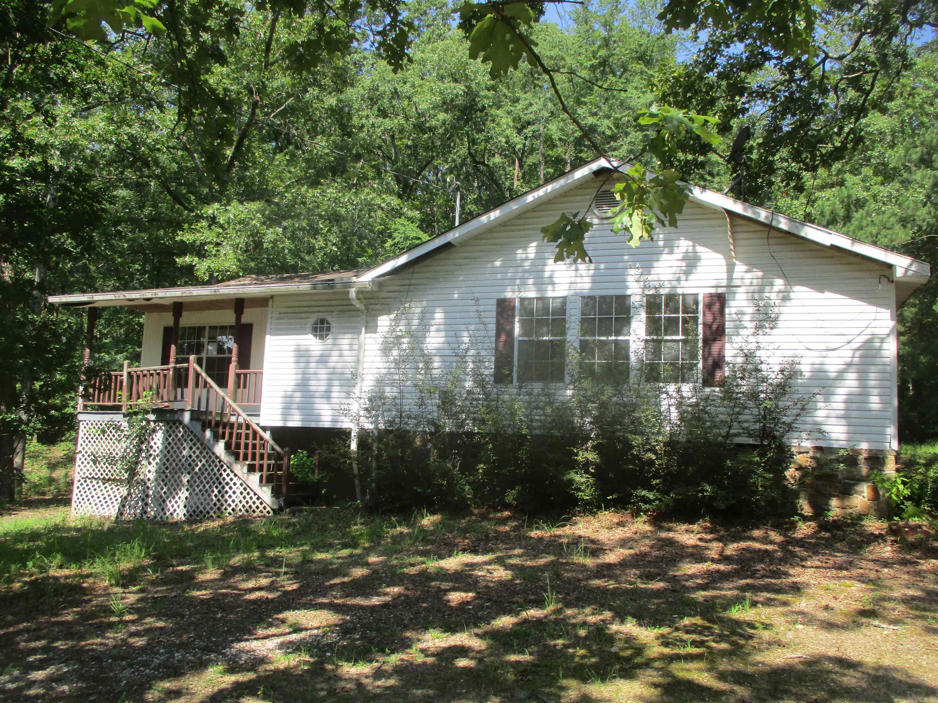 Don't miss out on this cute 3 bedroom, 2 bath , nice size living room, laundry, and porch. **Agents please READ agent/confidential remarks section for additional information, showing and offer instructions**