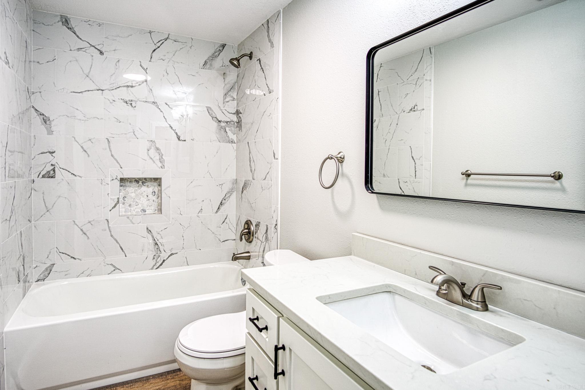 Madrid Courts - Residential