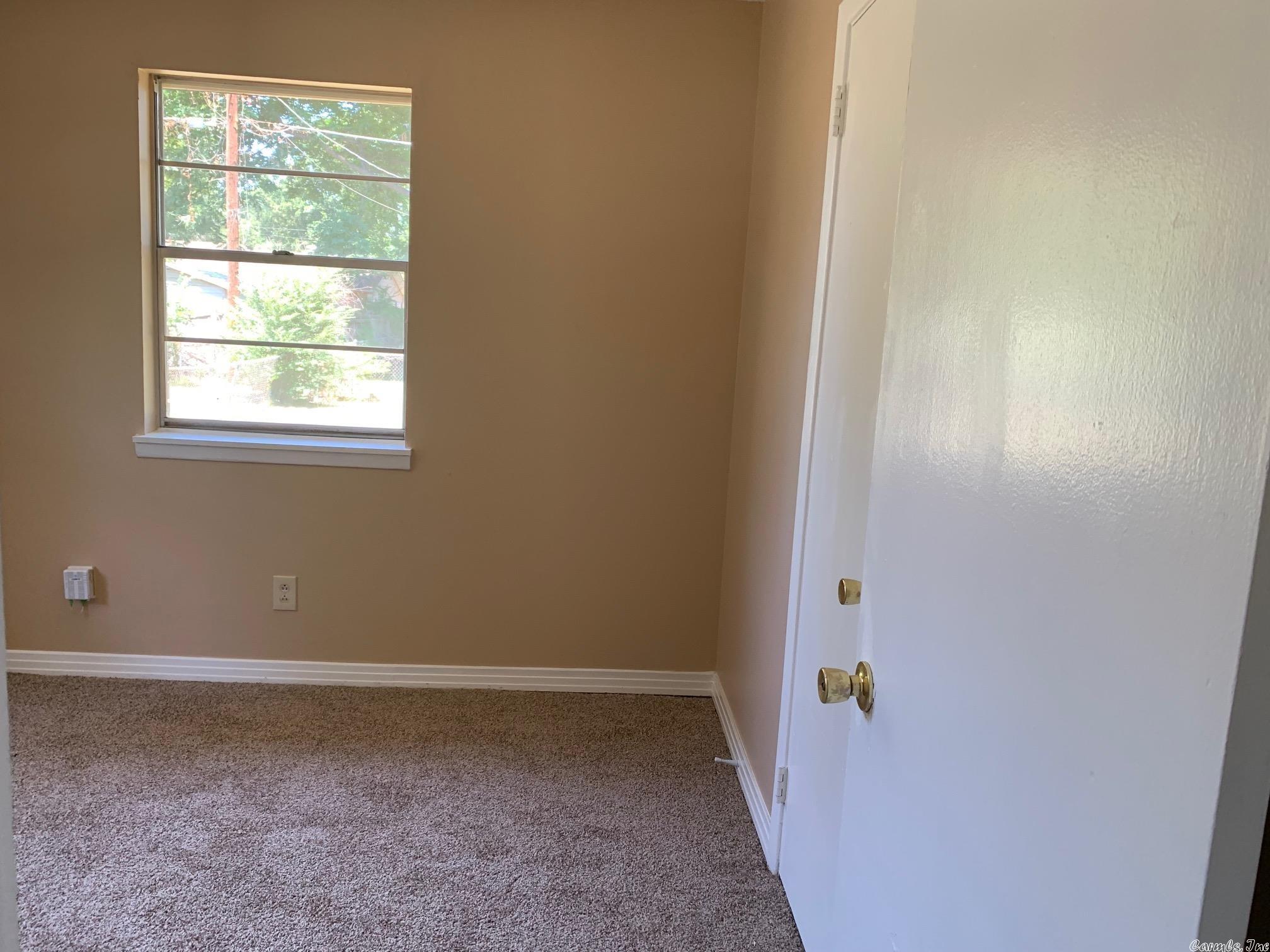 DELTA LAWN - Residential