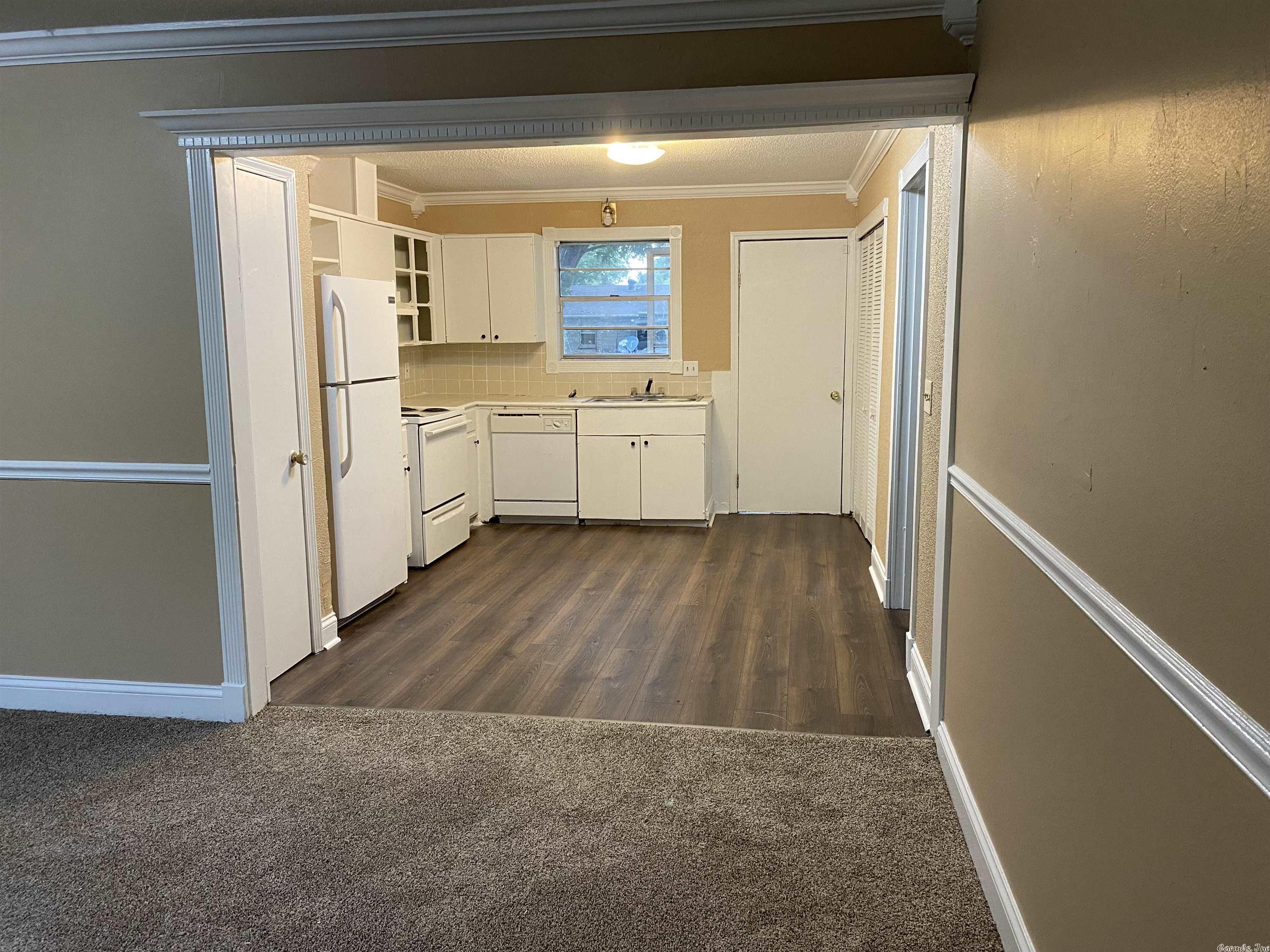 DELTA LAWN - Residential