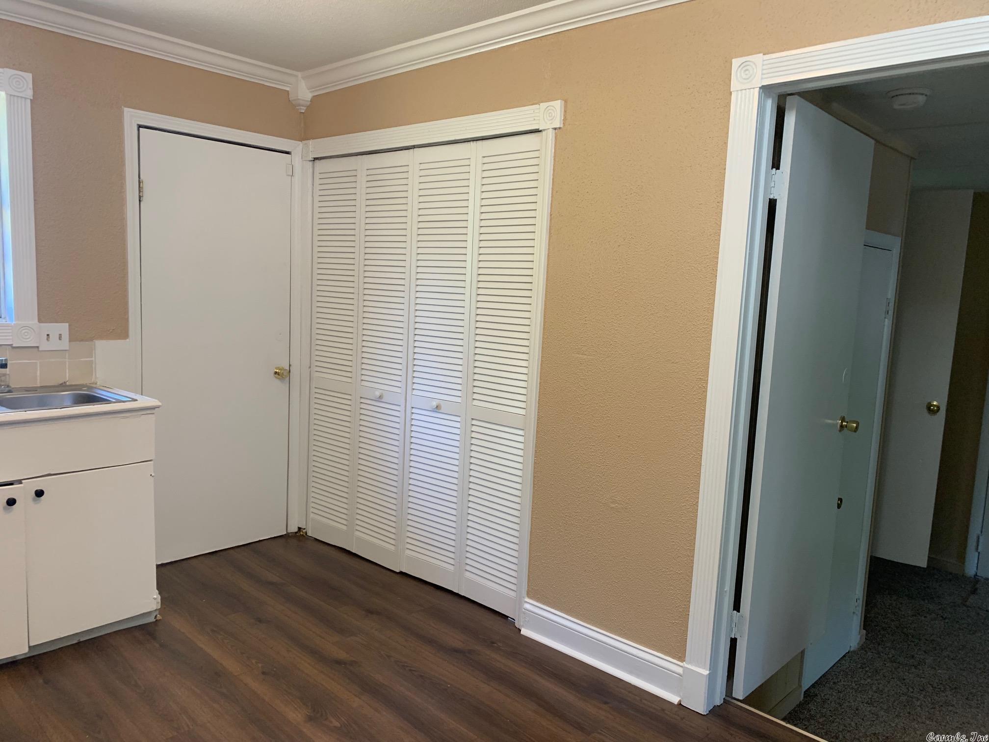 DELTA LAWN - Residential