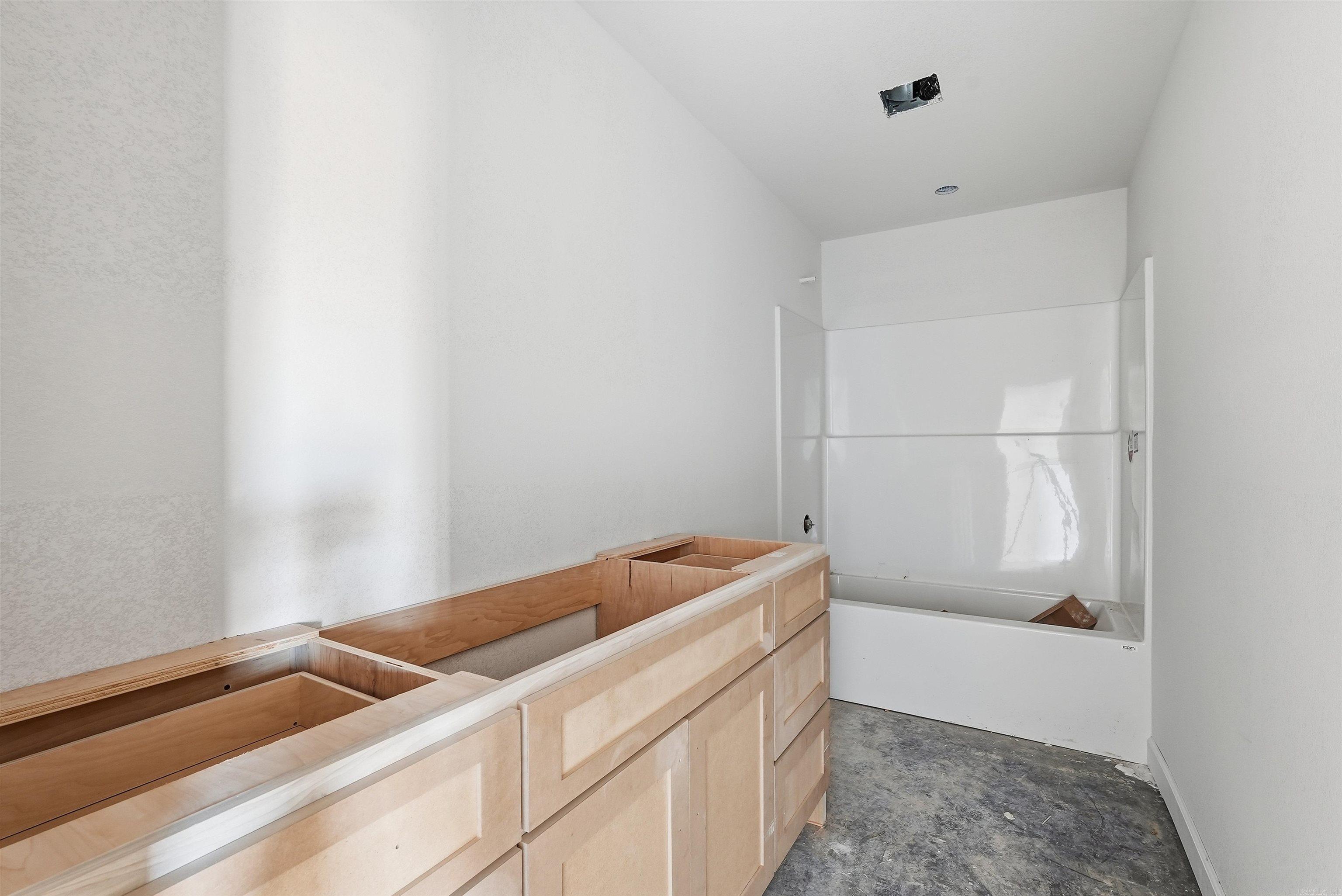 MOUNT TABOR ESTATES - Residential