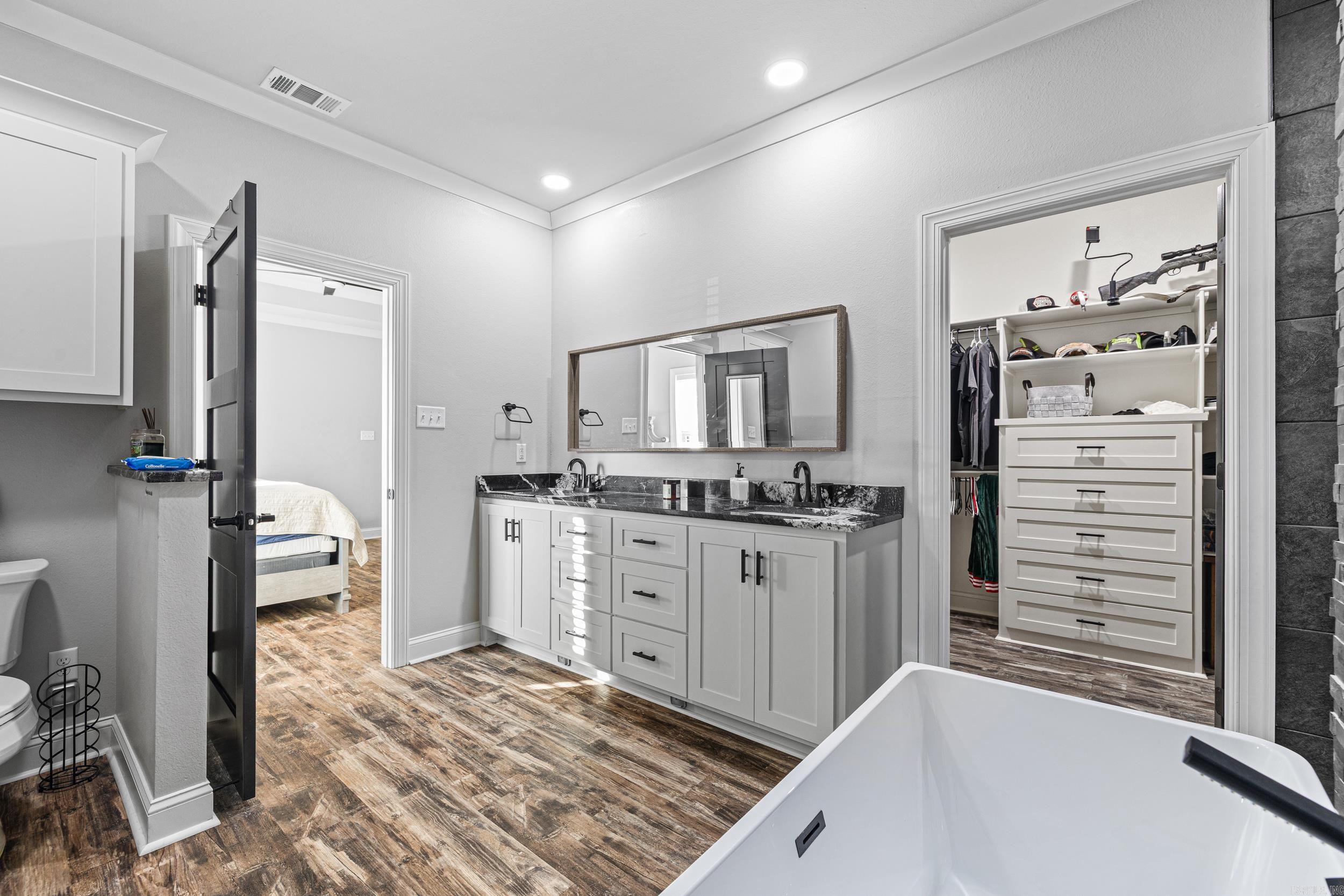 JACKSON ACRES - Residential