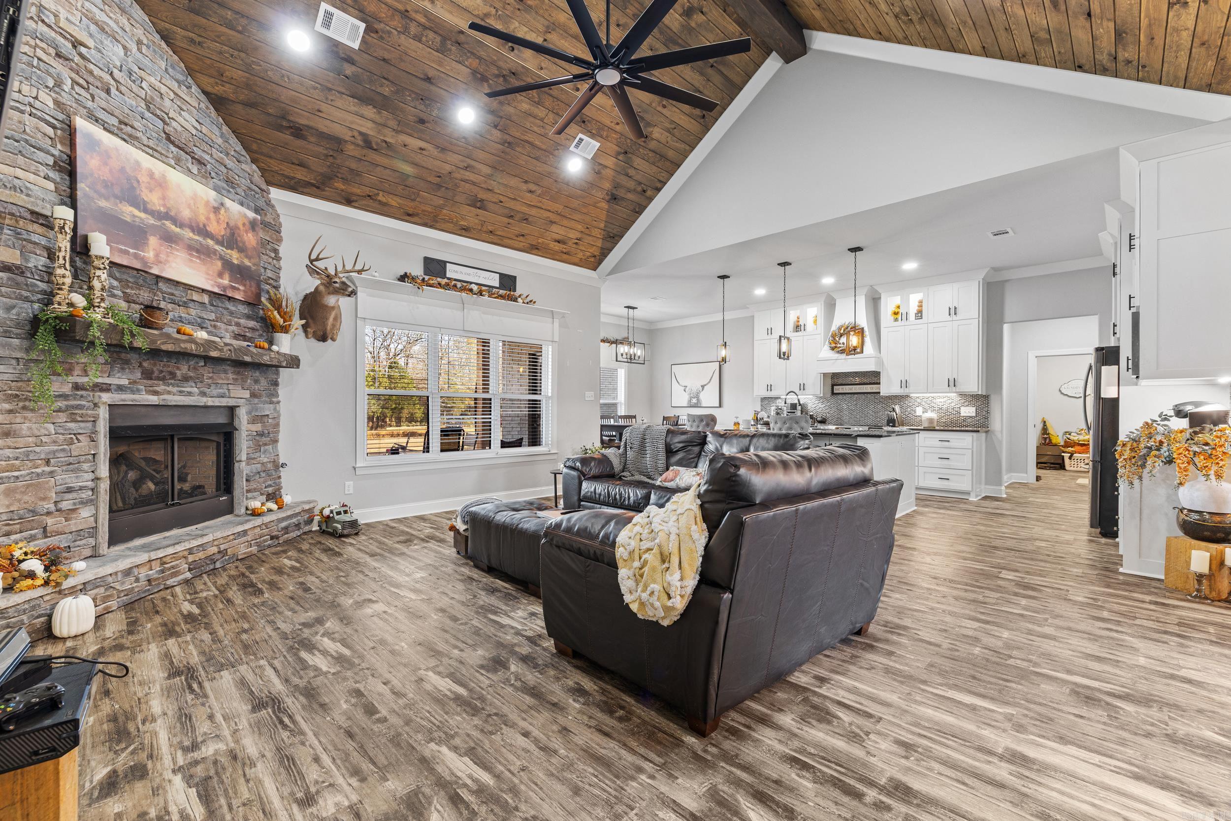 JACKSON ACRES - Residential