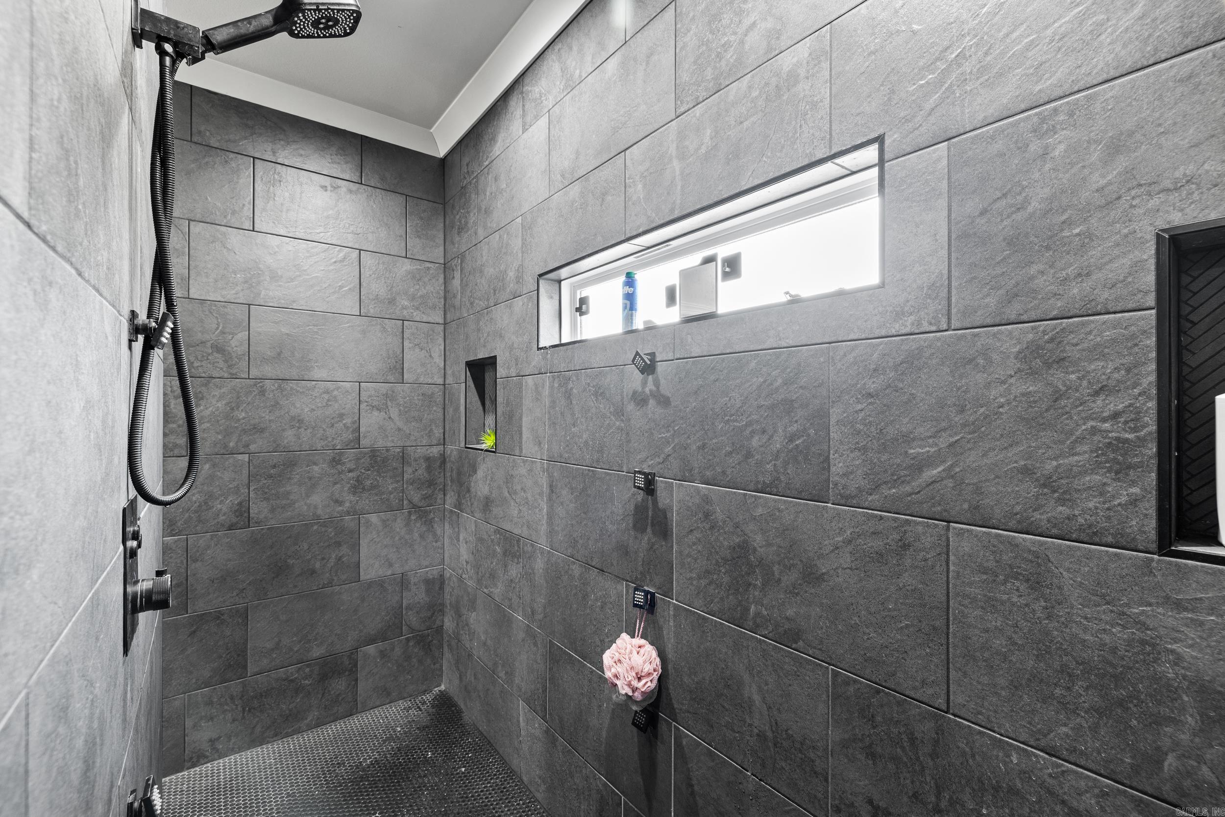 JACKSON ACRES - Residential