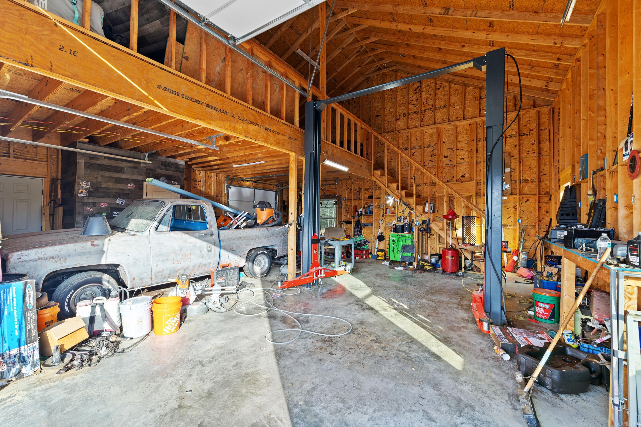 JACKSON ACRES - Residential