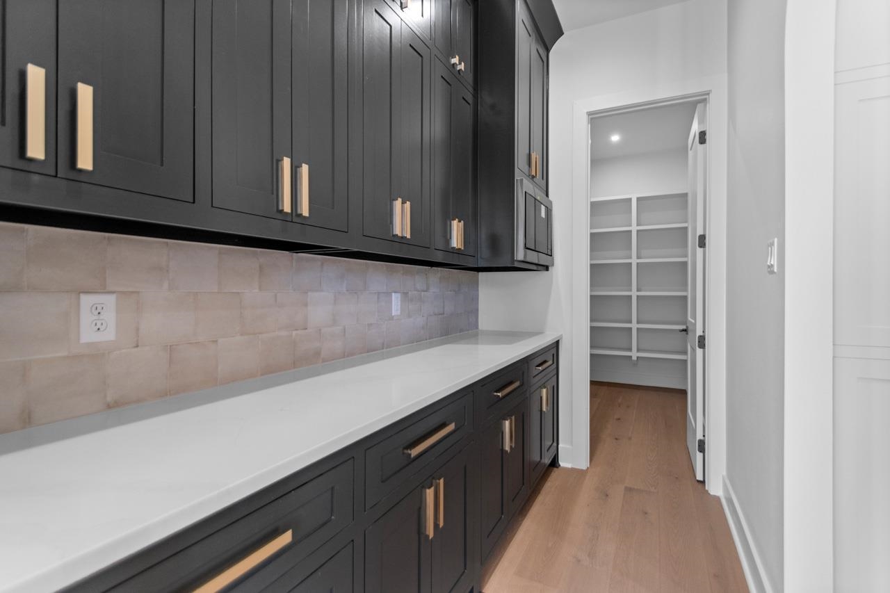 MILLERS GLENN - Residential