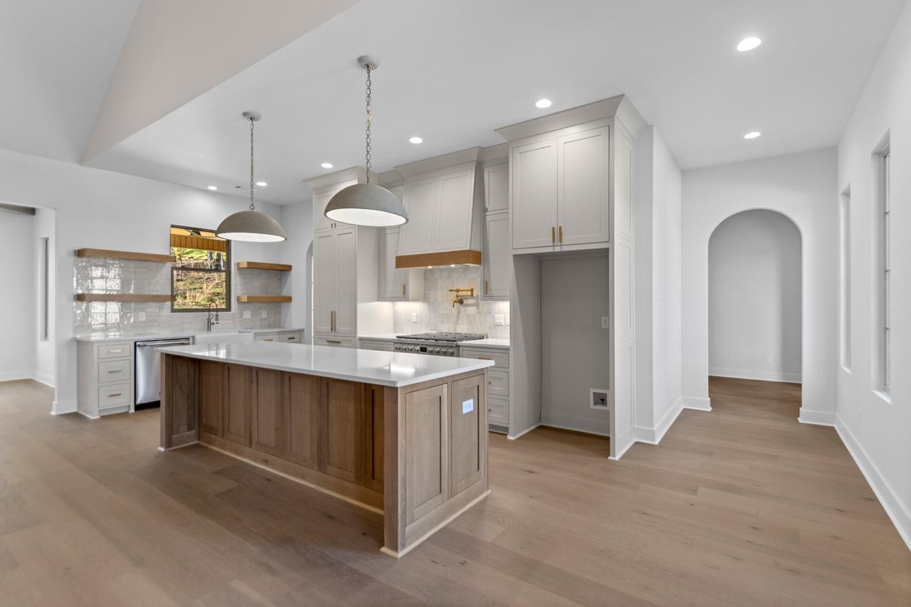 MILLERS GLENN - Residential