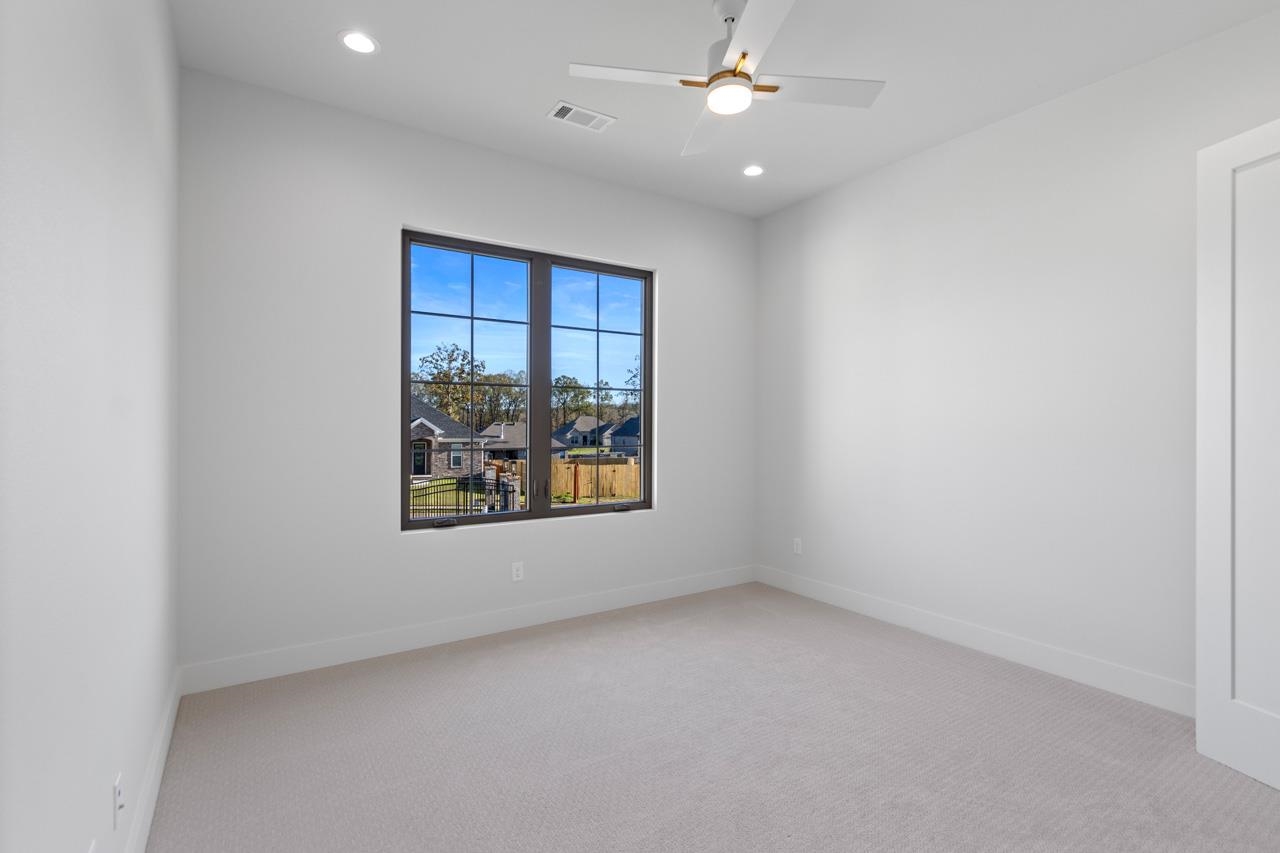 MILLERS GLENN - Residential