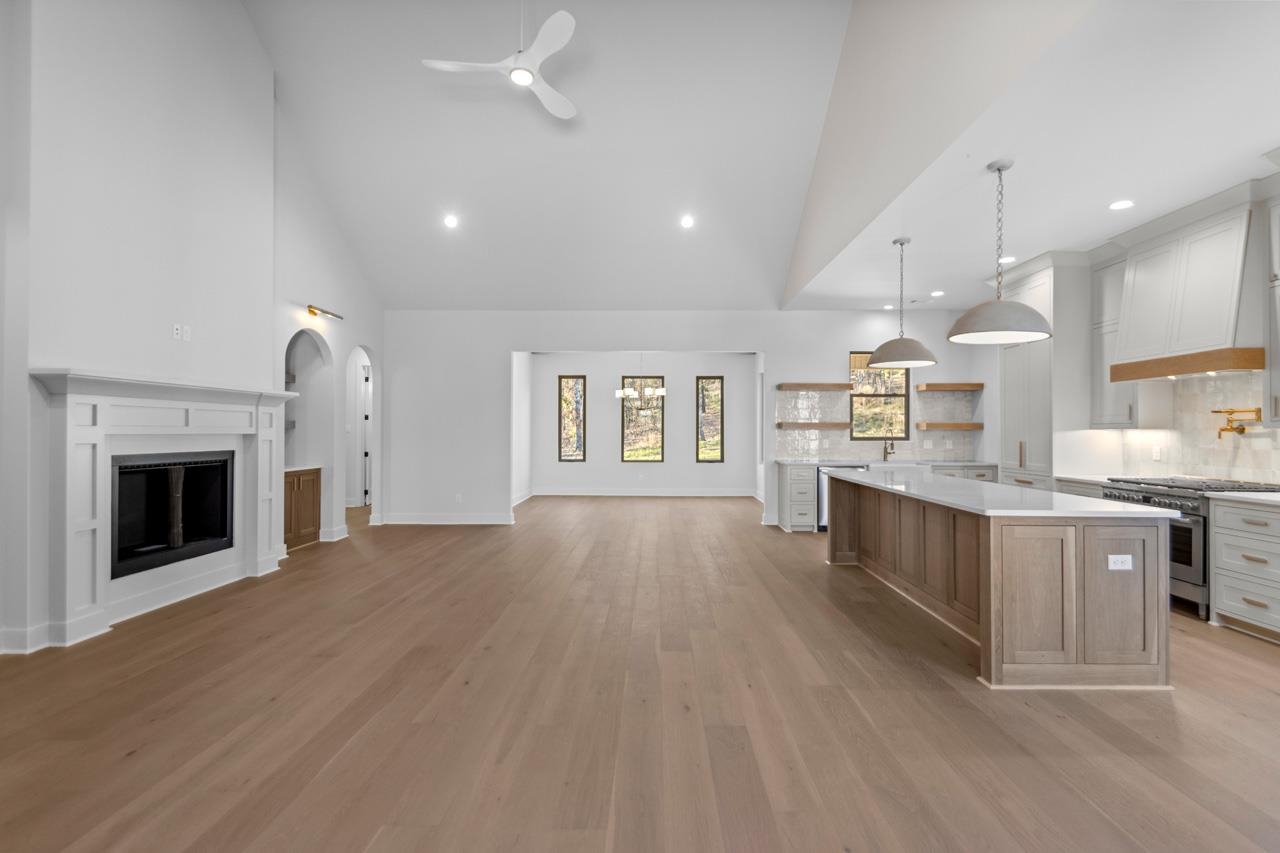 MILLERS GLENN - Residential