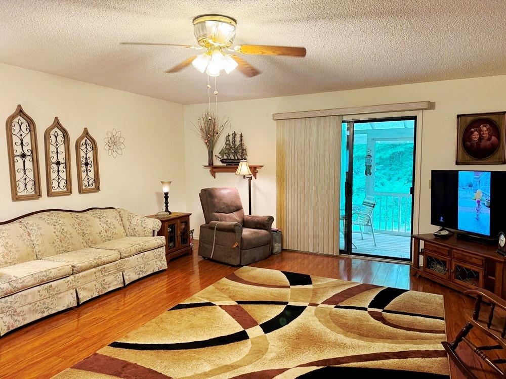 CHEROKEE COURTS - Residential