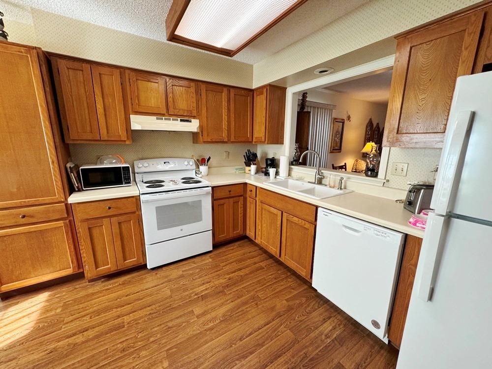 CHEROKEE COURTS - Residential