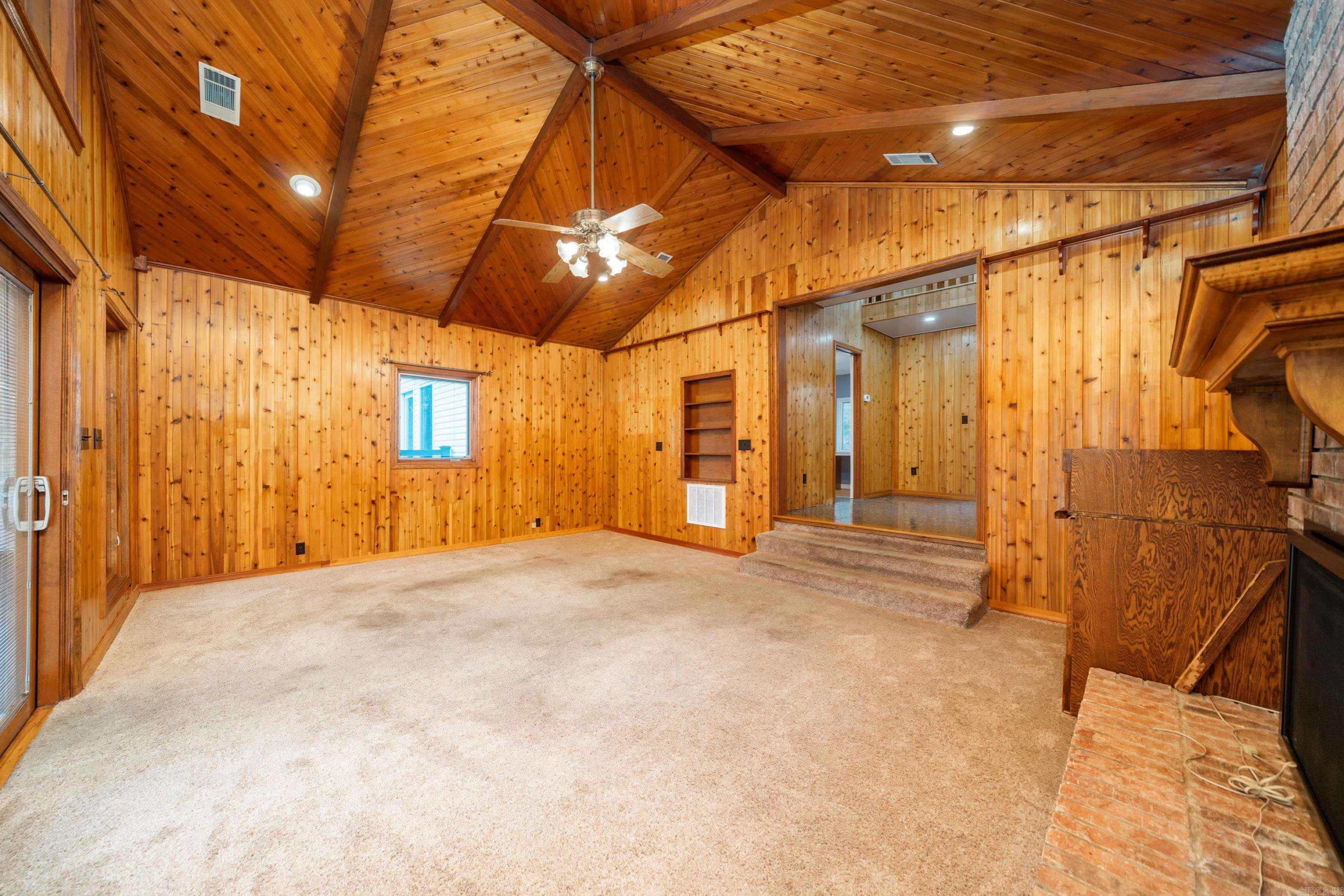 ARROWHEAD LAKE ESTATES - Residential