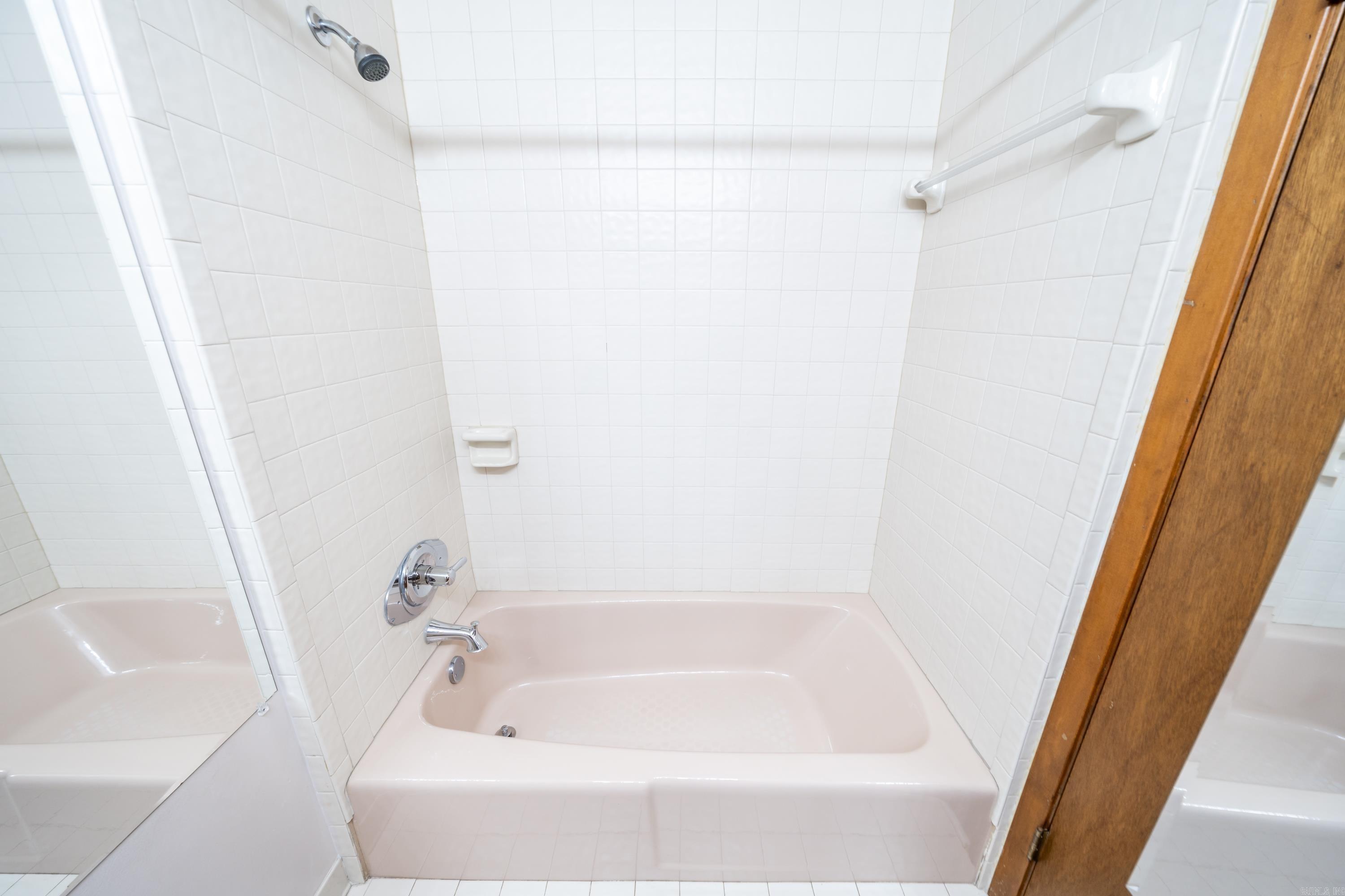 ARROWHEAD LAKE ESTATES - Residential