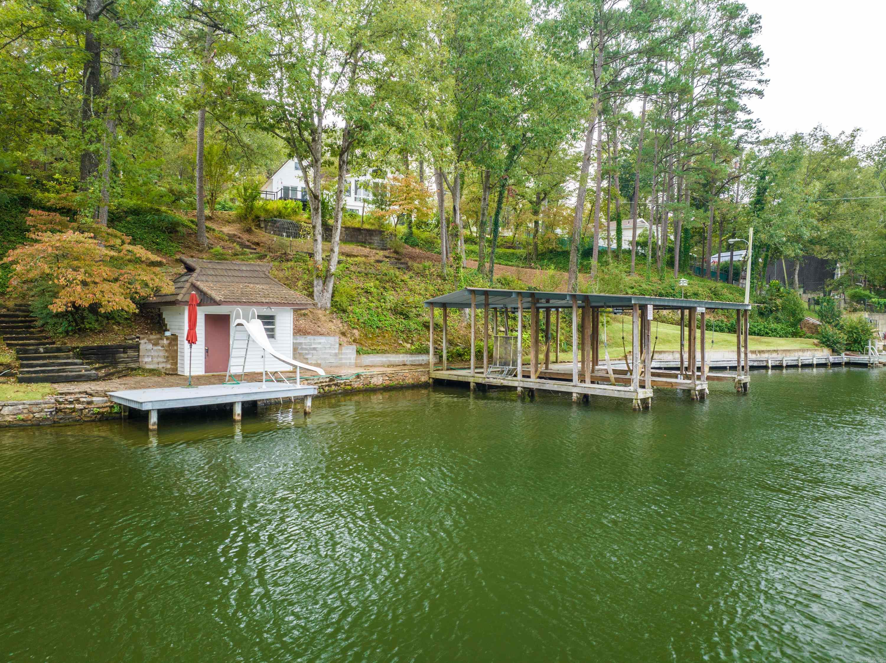 ARROWHEAD LAKE ESTATES - Residential