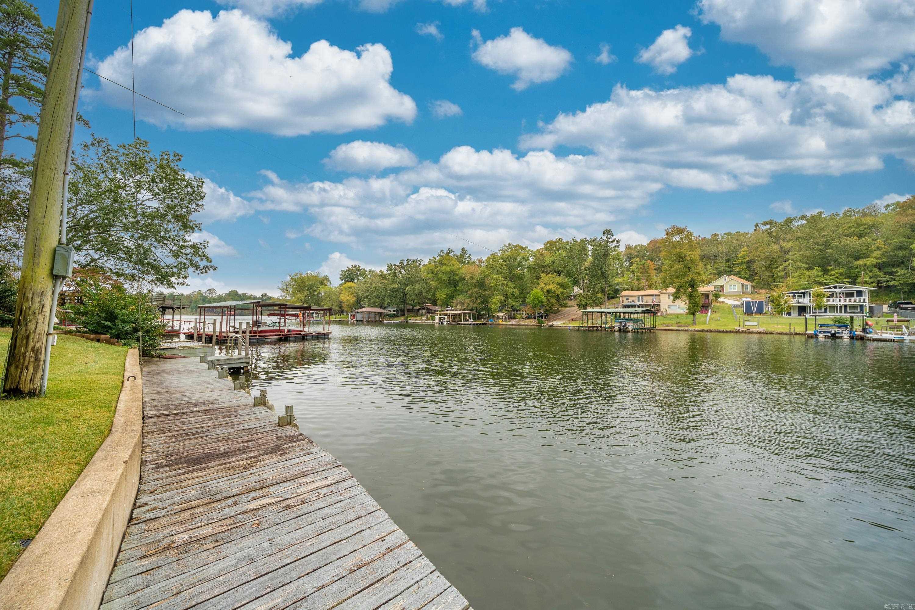 ARROWHEAD LAKE ESTATES - Residential